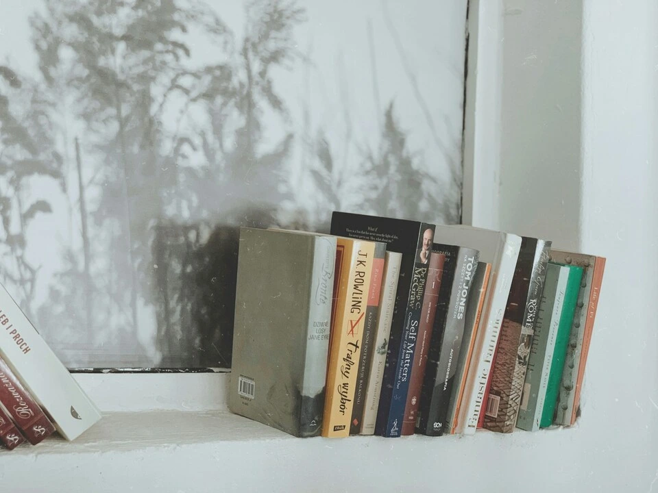 Top Poetry Collections for Modern Readers